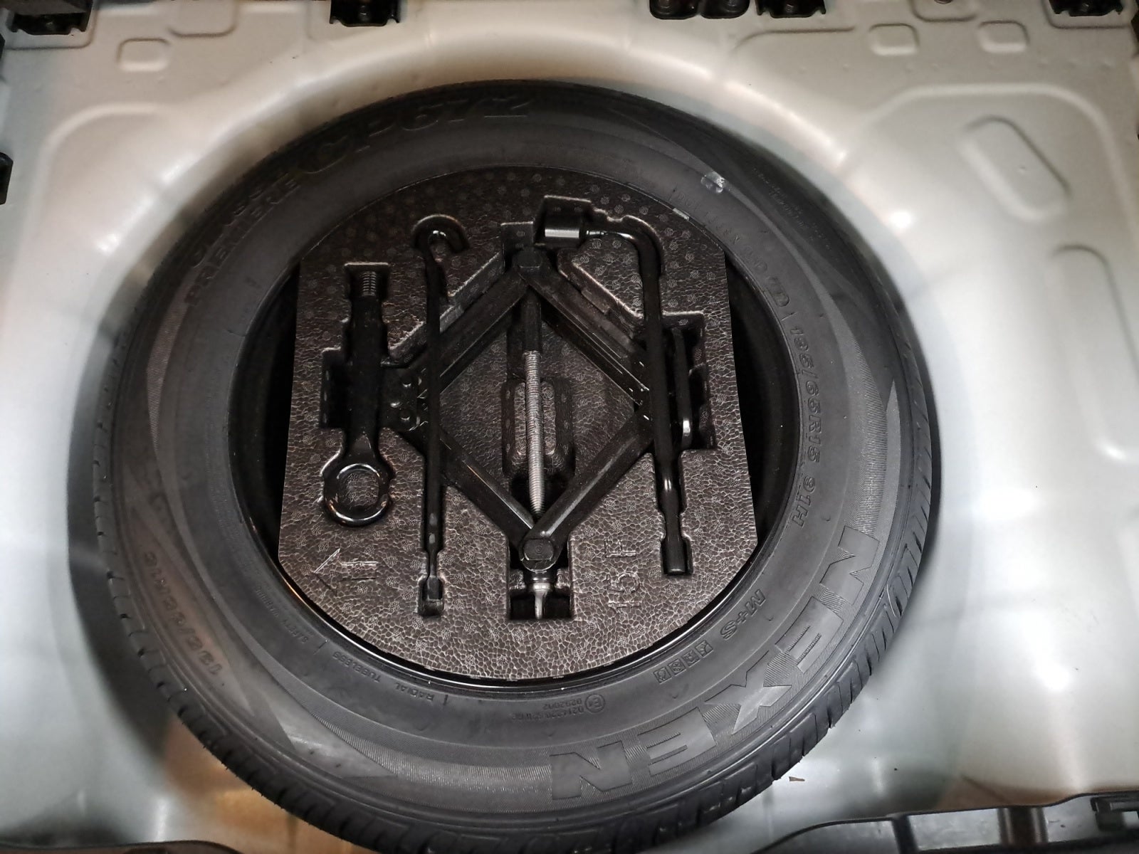 2024 Kia SONET LX MT