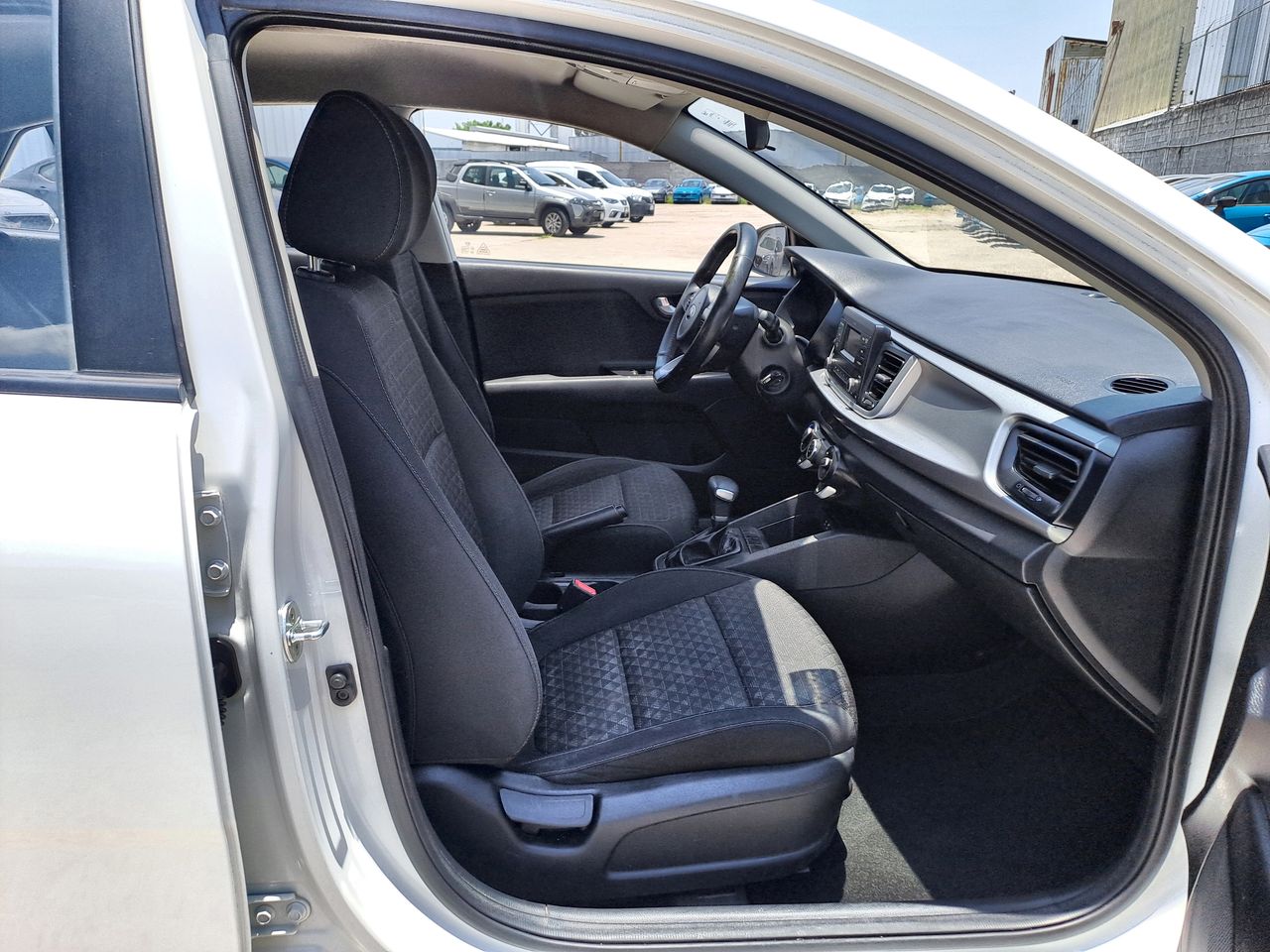 2020 Kia RIO SEDÁN L TA