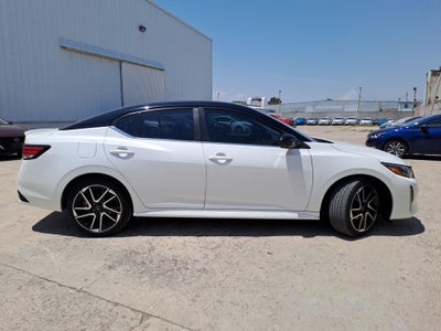 2024 Nissan SENTRA PLATINUM BITONO CVT 24