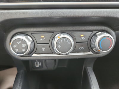 2025 Nissan VERSA SENSE MT 25