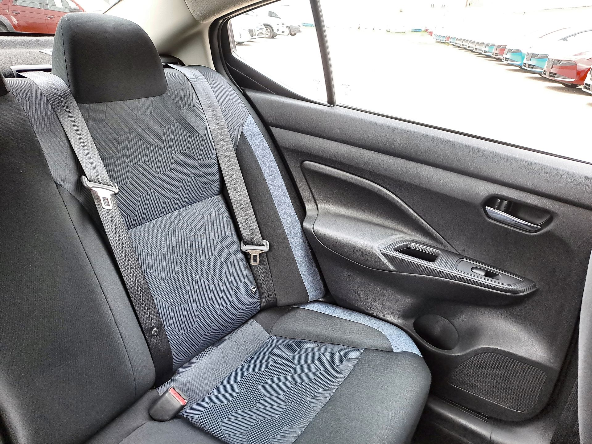 2023 Nissan VERSA ADVANCE CVT 23
