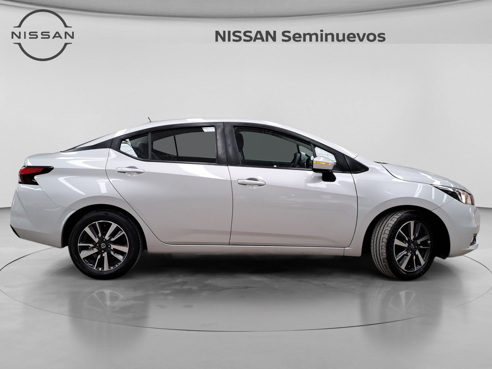 2021 Nissan VERSA ADVANCE CVT 21