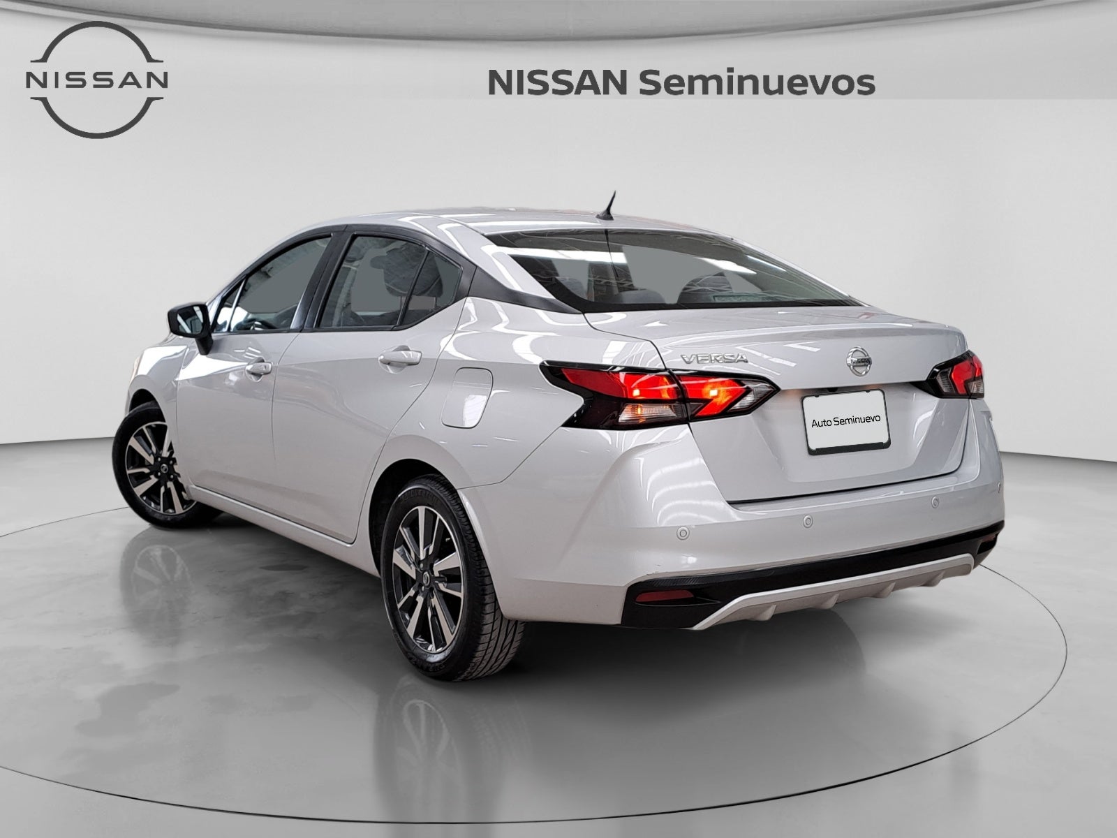 2021 Nissan VERSA ADVANCE CVT 21