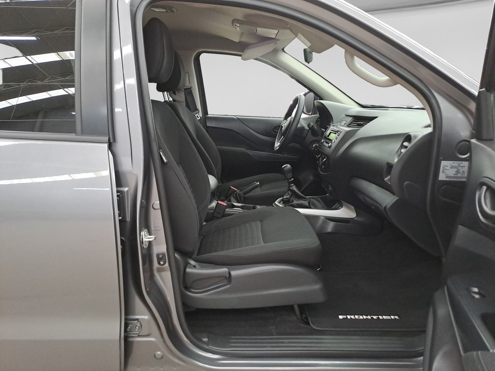 2024 Nissan FRONTIER FRONTIER XE TM 24