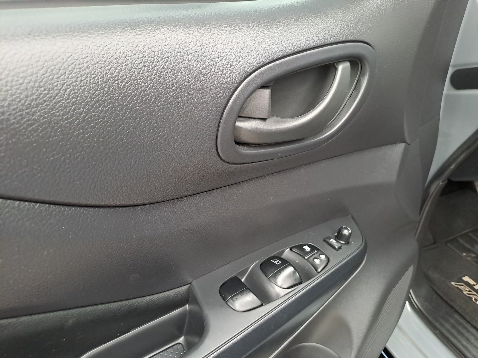 2024 Nissan FRONTIER FRONTIER PRO-4X 4X4 TA 24