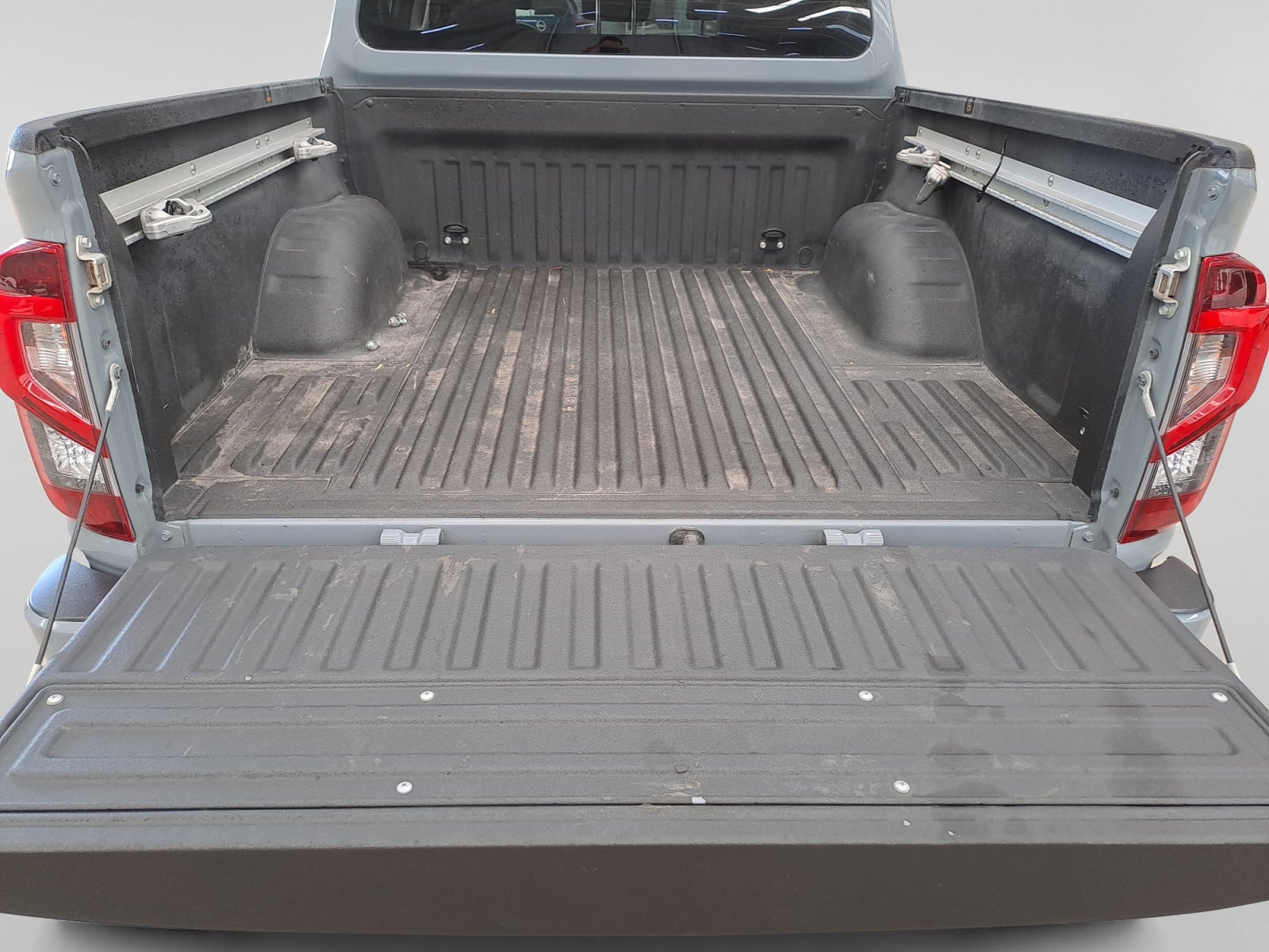 2024 Nissan FRONTIER FRONTIER PRO-4X 4X4 TA 24