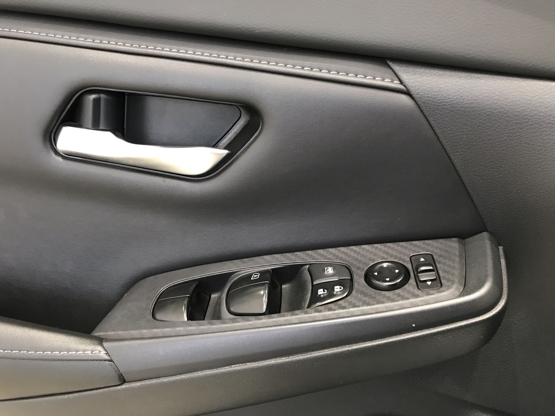 2022 Nissan SENTRA ADVANCE CVT 22