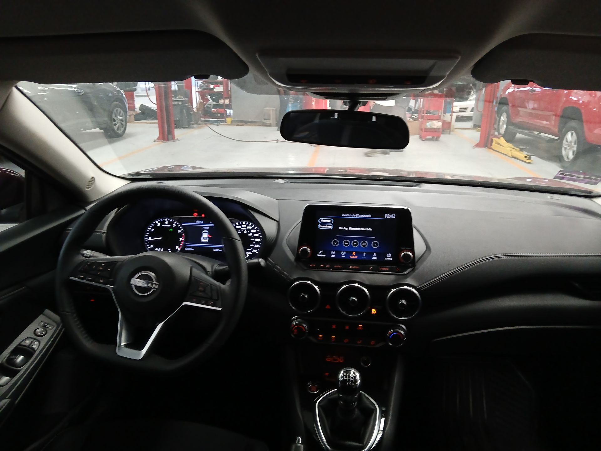2025 Nissan SENTRA SENTRA ADVANCE T/M