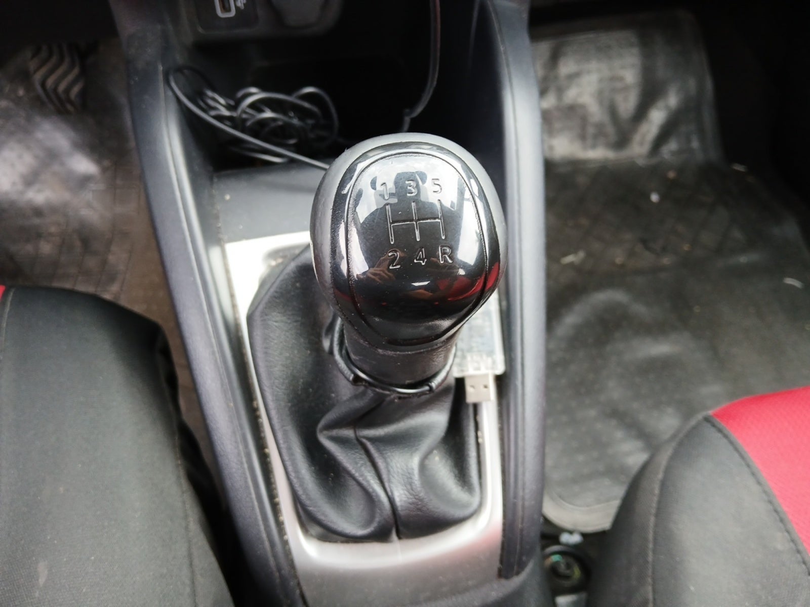 2024 Nissan VERSA VERSA SENSE MT