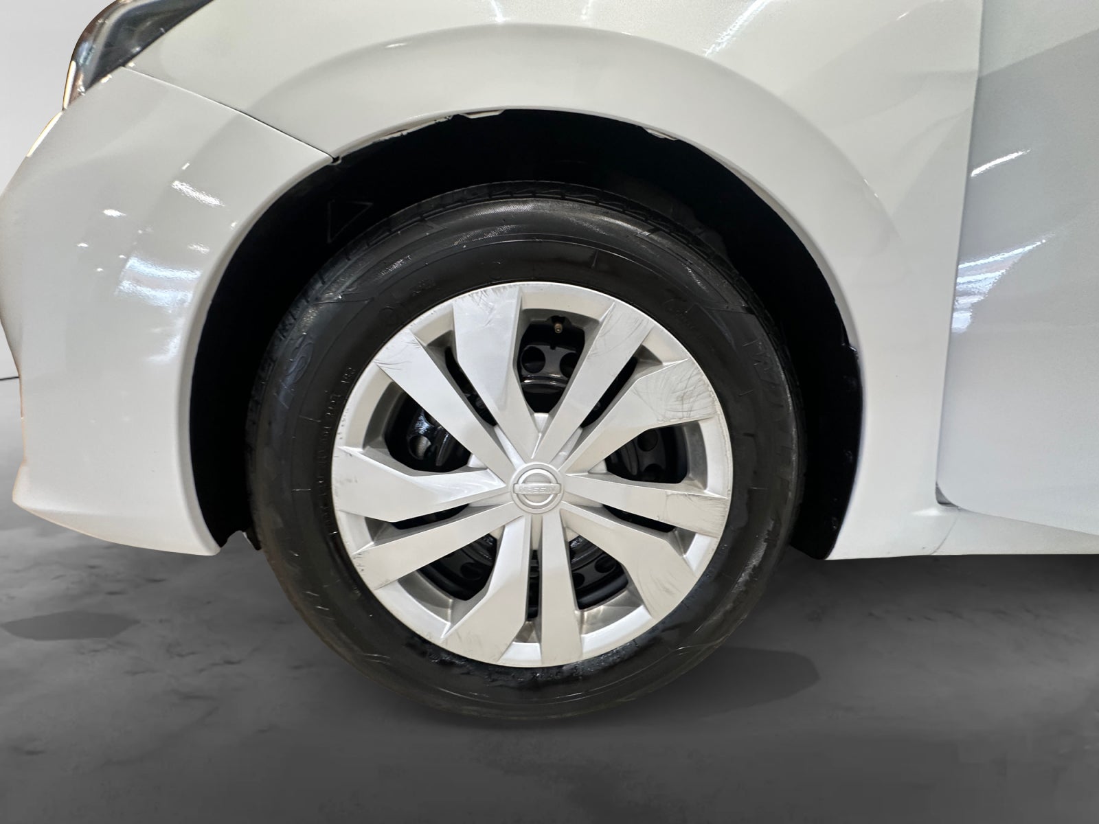 2024 Nissan VERSA SENSE CVT 24