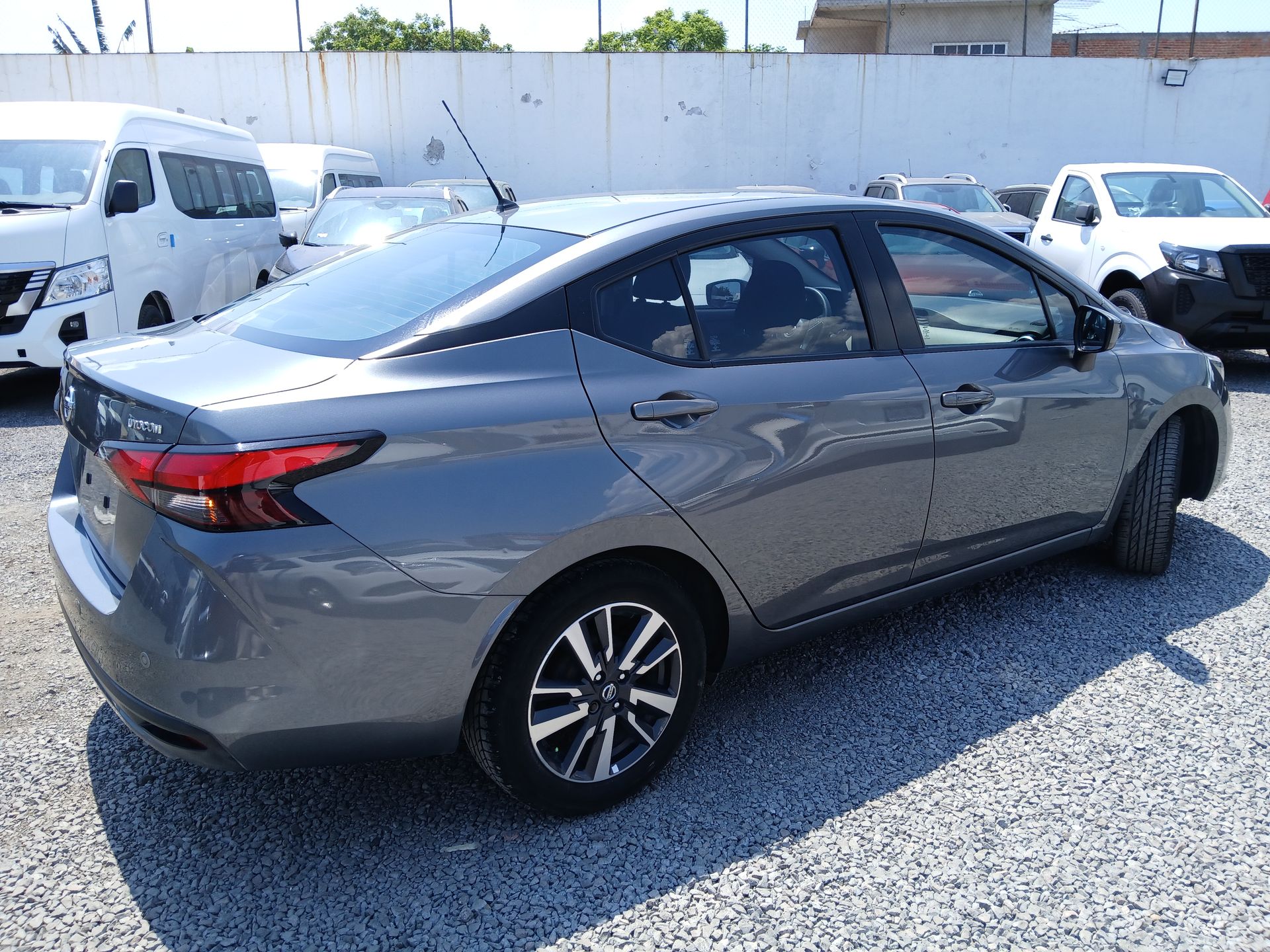 2022 Nissan VERSA VERSA ADVANCE MT