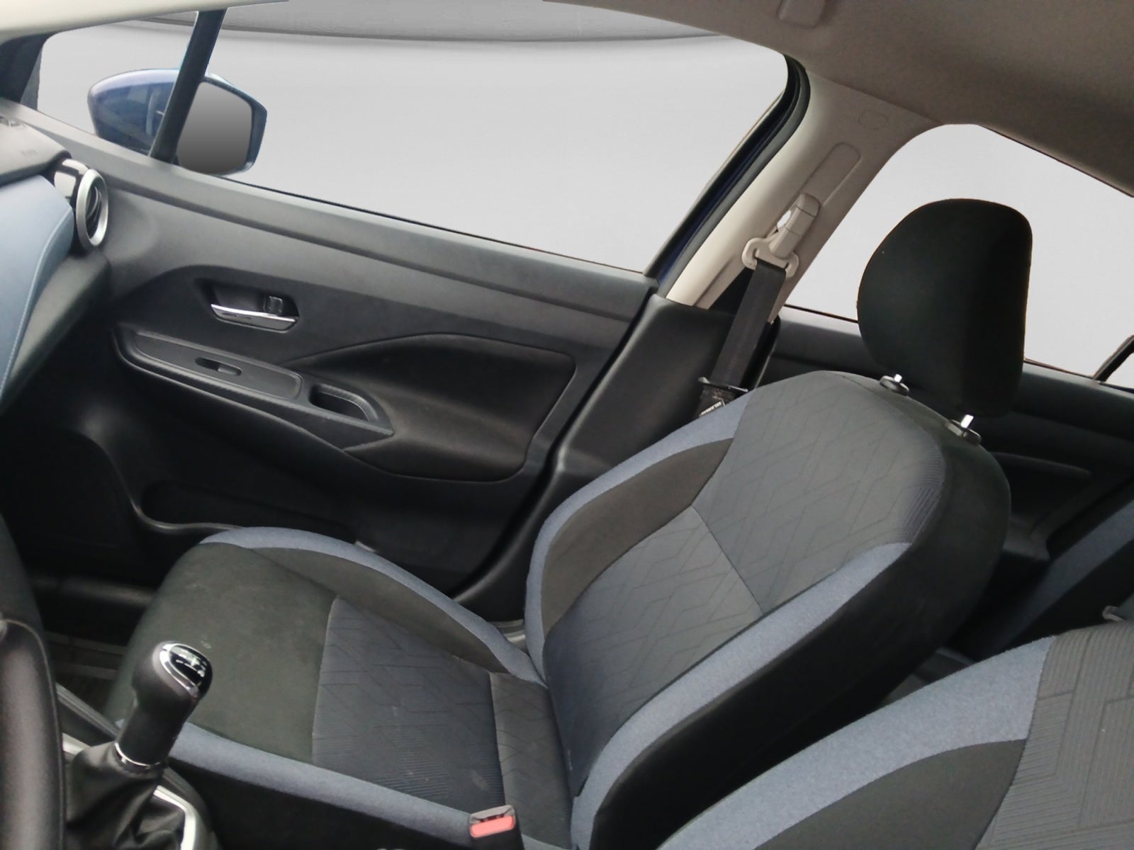 2024 Nissan VERSA ADVANCE MT 24