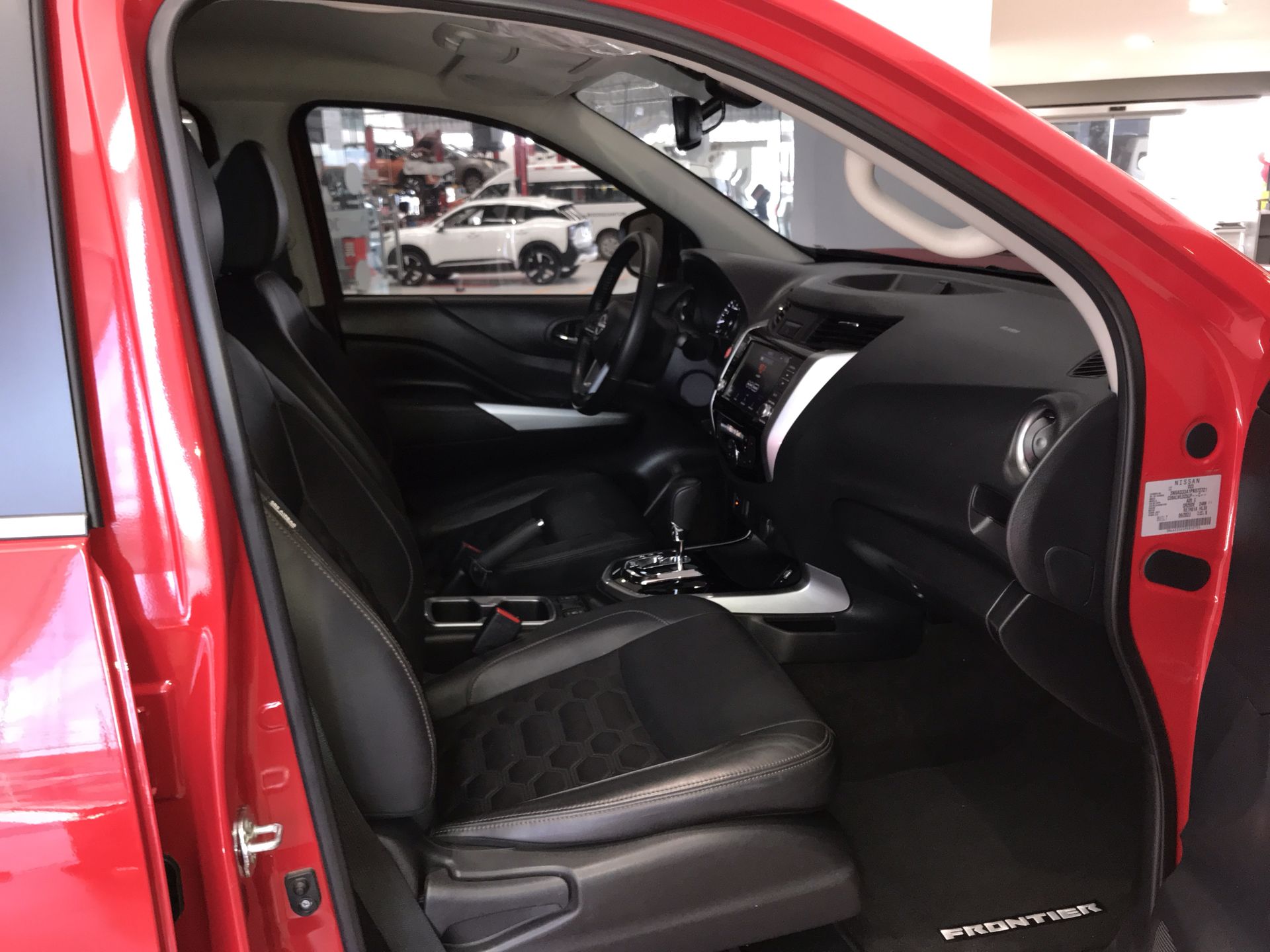 2023 Nissan FRONTIER FRONTIER PLATINUM LE TA