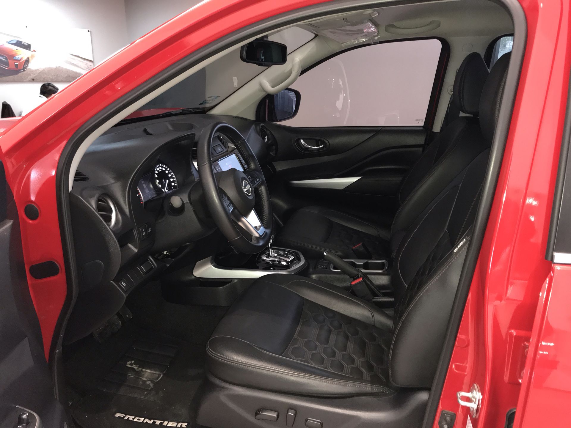 2023 Nissan FRONTIER FRONTIER PLATINUM LE TA