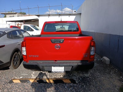 2020 Nissan NP300 DOBLE CABINA NP300 DOBLE CABINA SE TM AC PAQ SEG 6VEL.