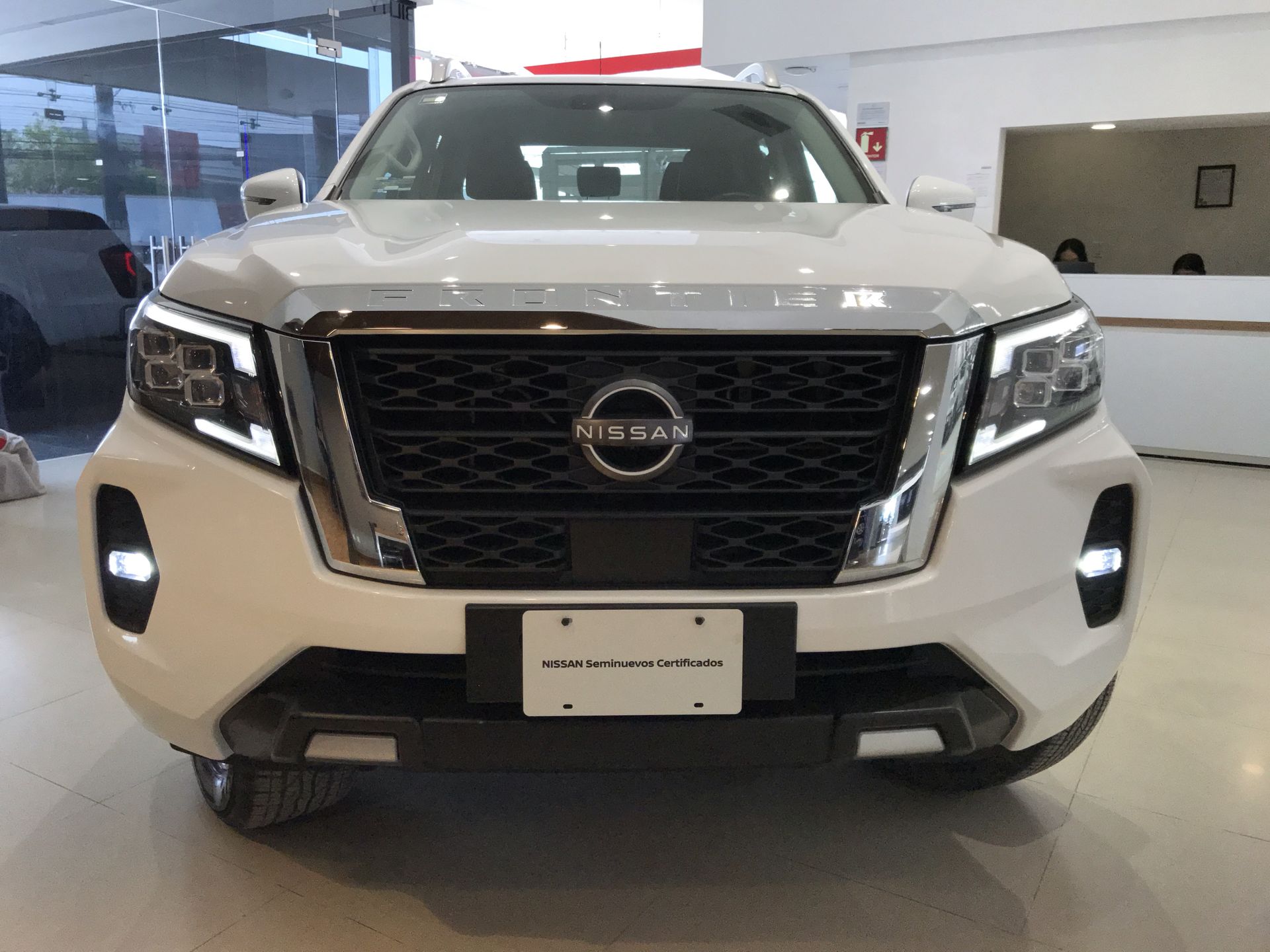 2023 Nissan FRONTIER PLATINUM LE TA 23