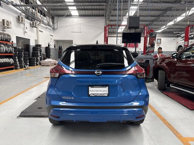 2023 Nissan KICKS PLATINUM BI-TONO 1.6 LTS CVT 23