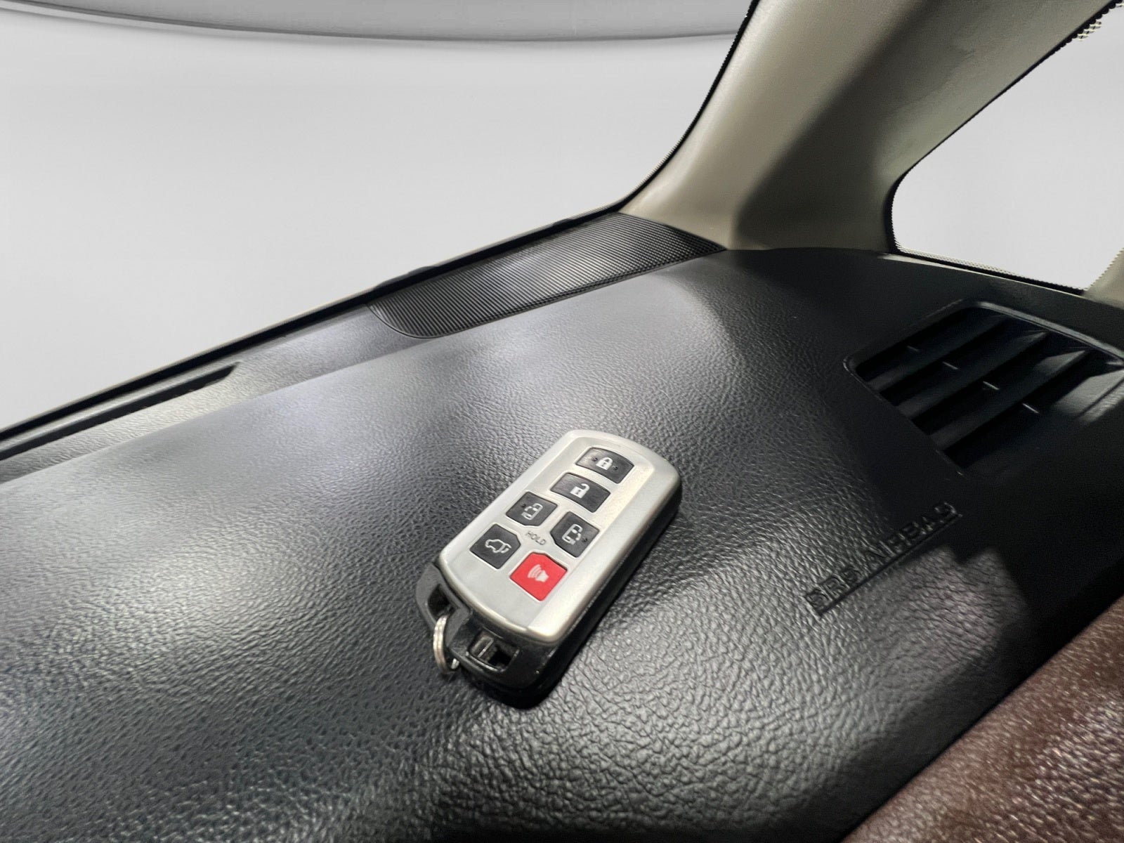 2019 Toyota SIENNA LIMITED