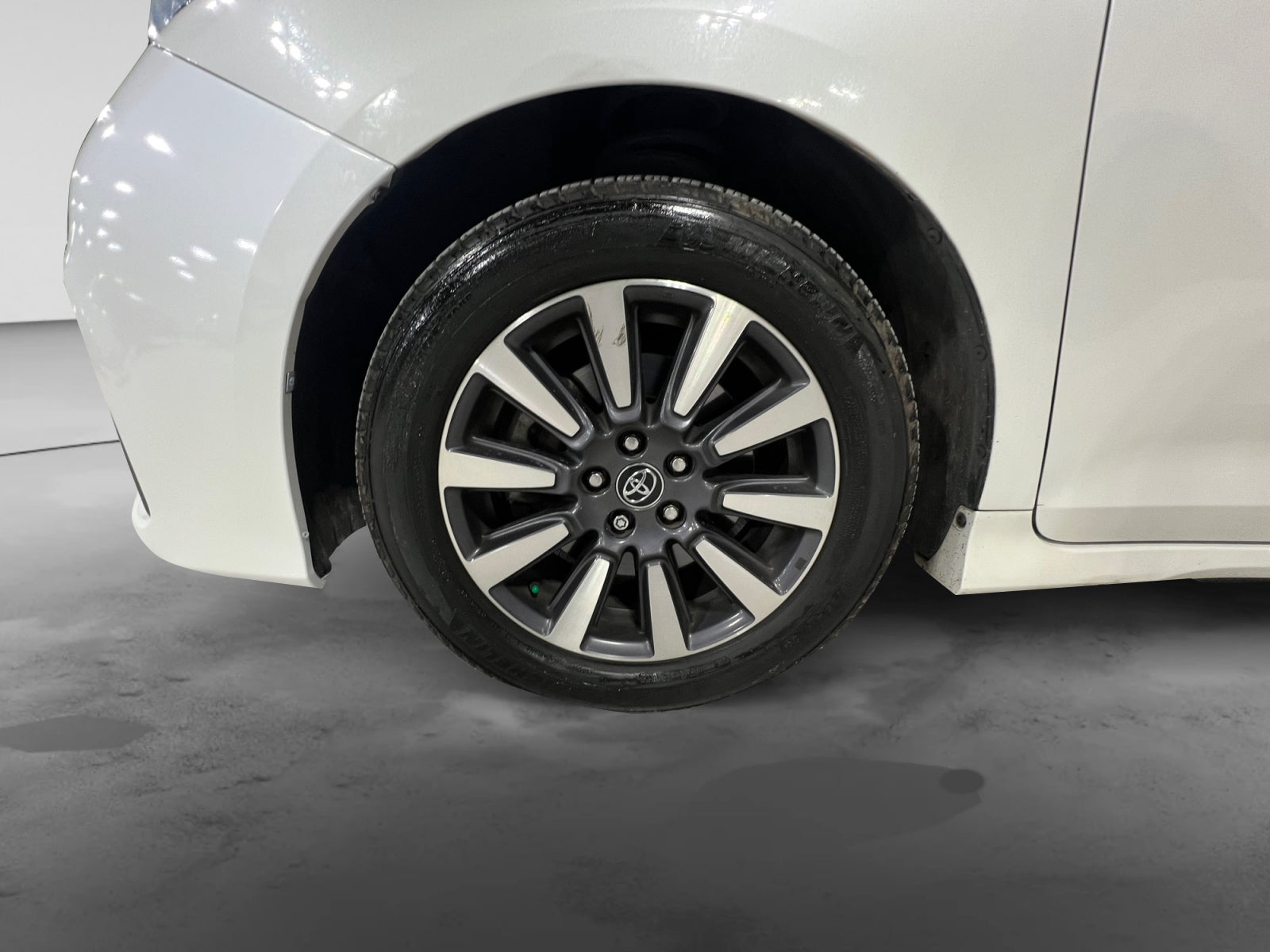 2019 Toyota SIENNA LIMITED