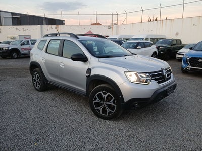 2023 RENAULT DUSTER ICONIC CVT
