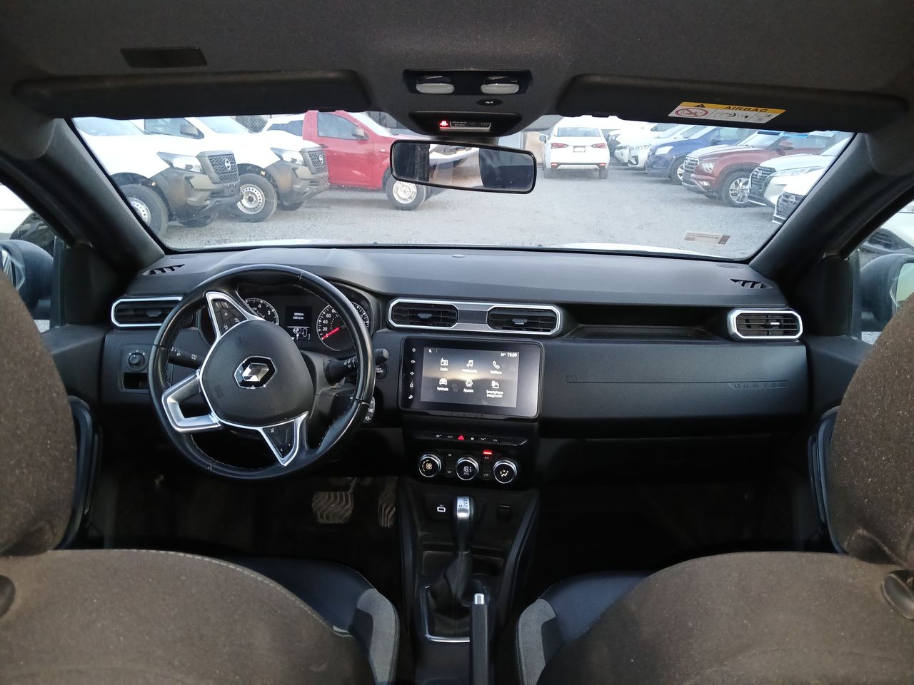 2023 RENAULT DUSTER ICONIC CVT