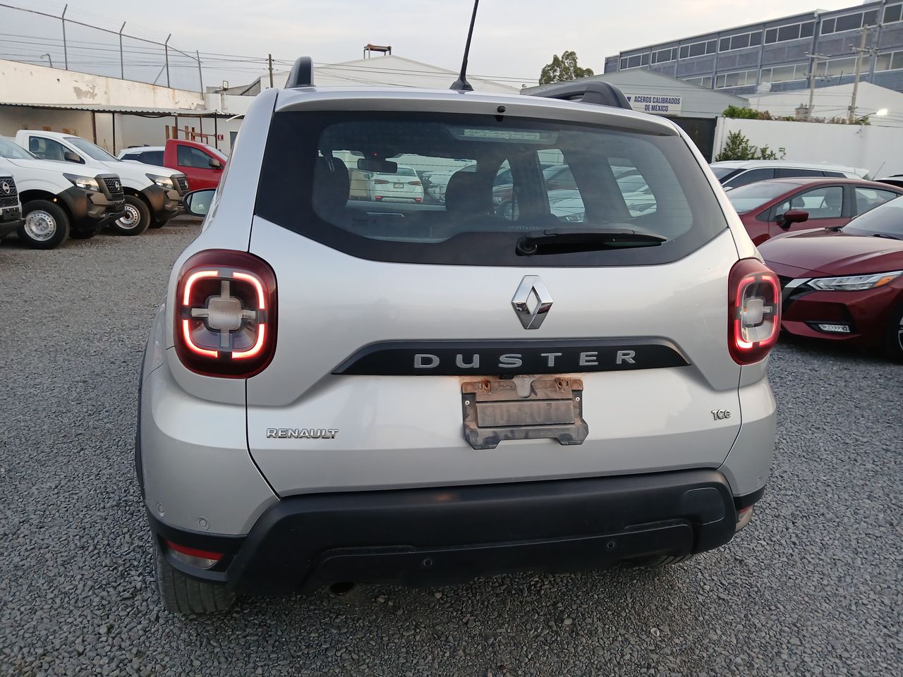 2023 RENAULT DUSTER ICONIC CVT