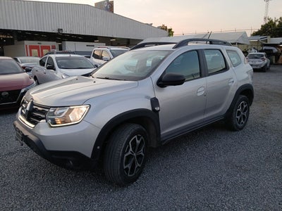 2023 RENAULT DUSTER ICONIC CVT