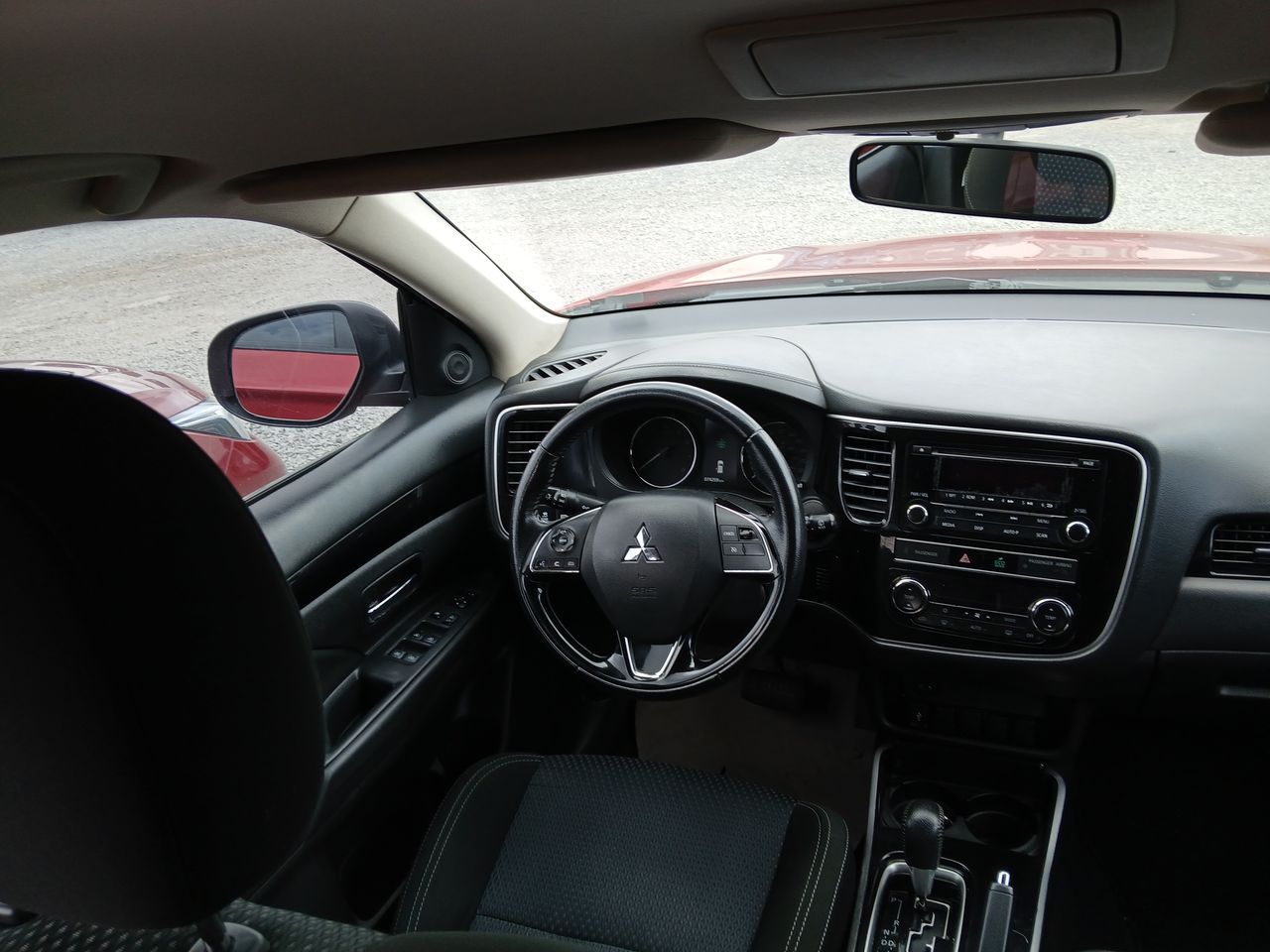 2019 Mitsubishi OUTLANDER ES