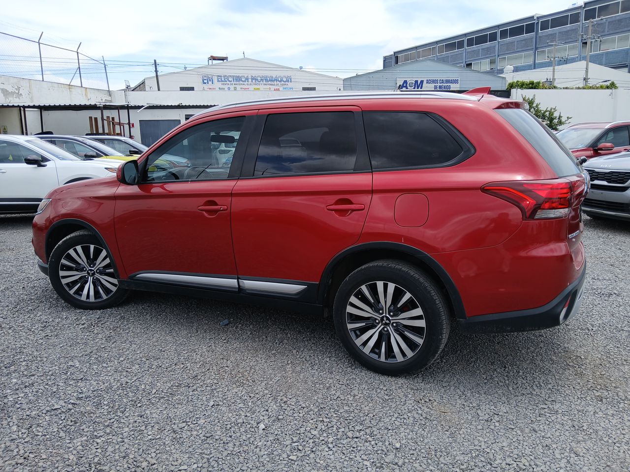 2019 Mitsubishi OUTLANDER ES
