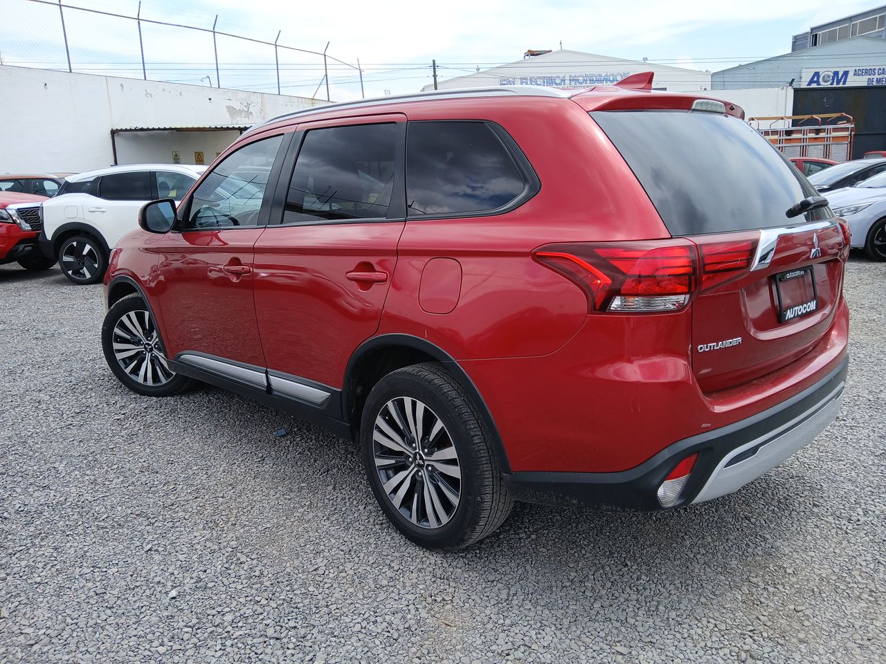 2019 Mitsubishi OUTLANDER ES