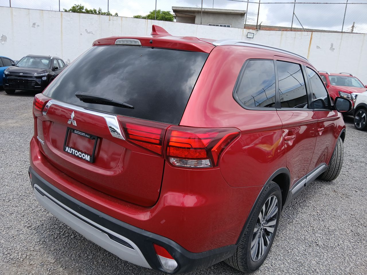 2019 Mitsubishi OUTLANDER ES