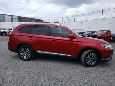 2019 Mitsubishi OUTLANDER ES