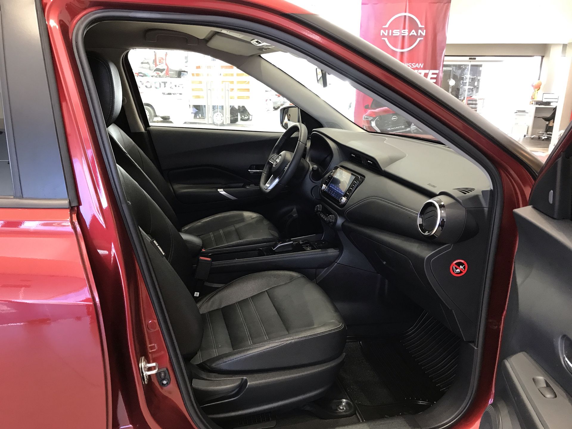 2023 Nissan KICKS E-POWER PLATINUM E-POWER 23