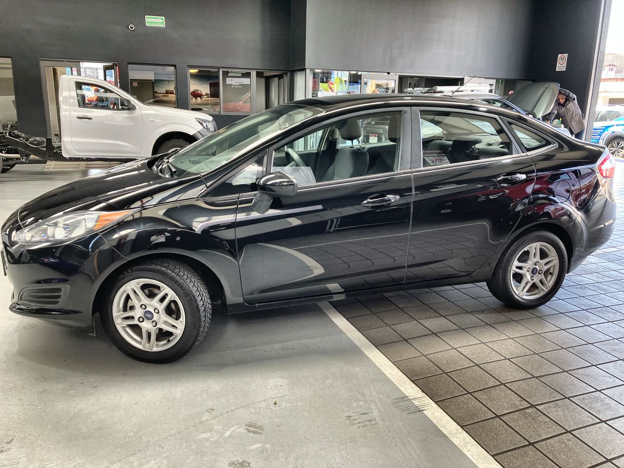 2017 Ford FIESTA SE AT 4 PTAS