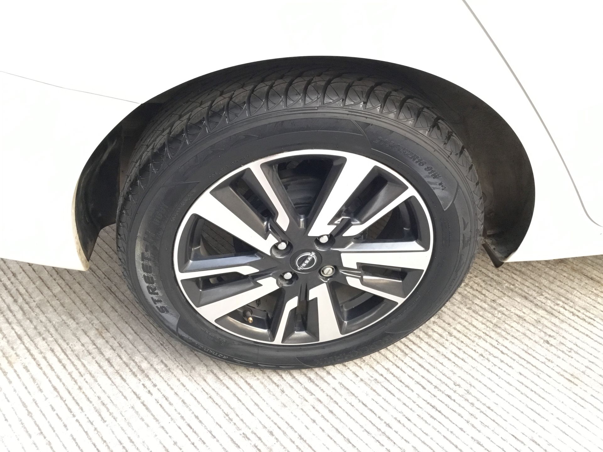 2024 Nissan VERSA ADVANCE CVT 24