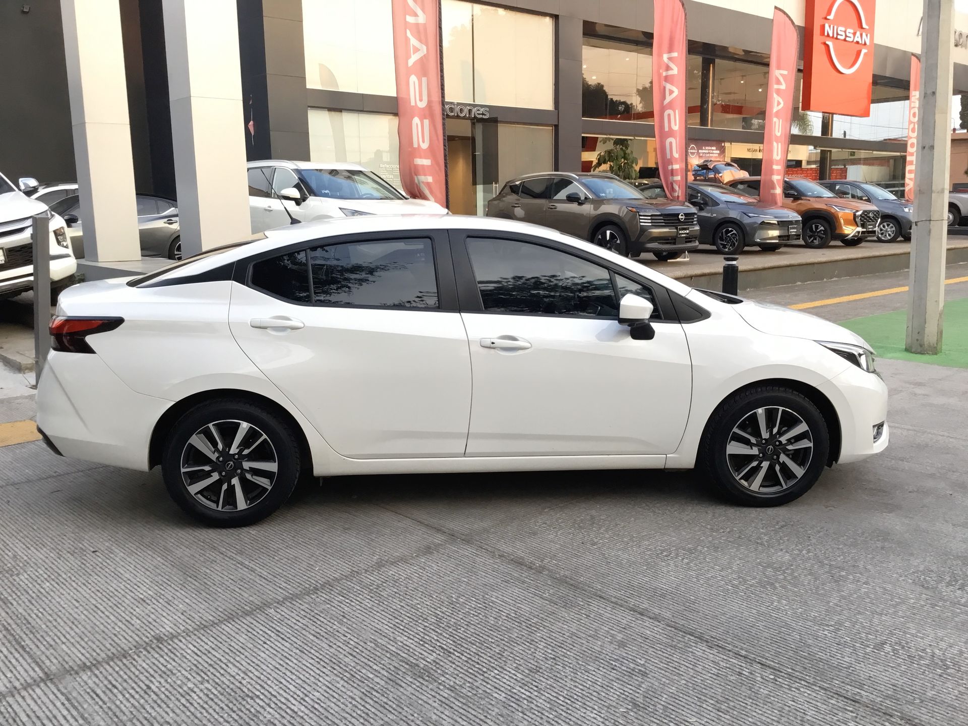 2024 Nissan VERSA ADVANCE CVT 24