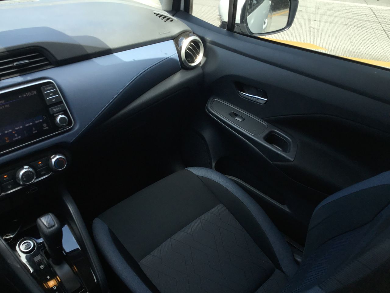 2023 Nissan VERSA ADVANCE CVT 23
