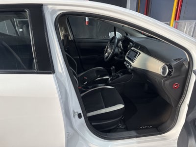 2022 Nissan VERSA ADVANCE MT 22