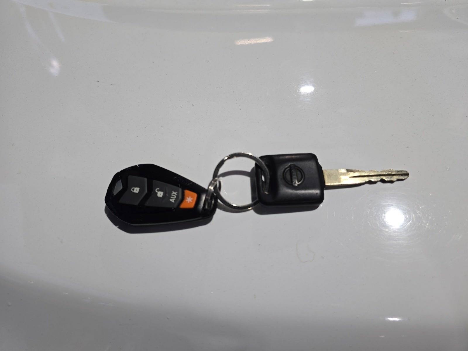 2020 Nissan NP300 DOBLE CABINA DOBLE CABINA S TM AC PAQ. SEG. 6VEL