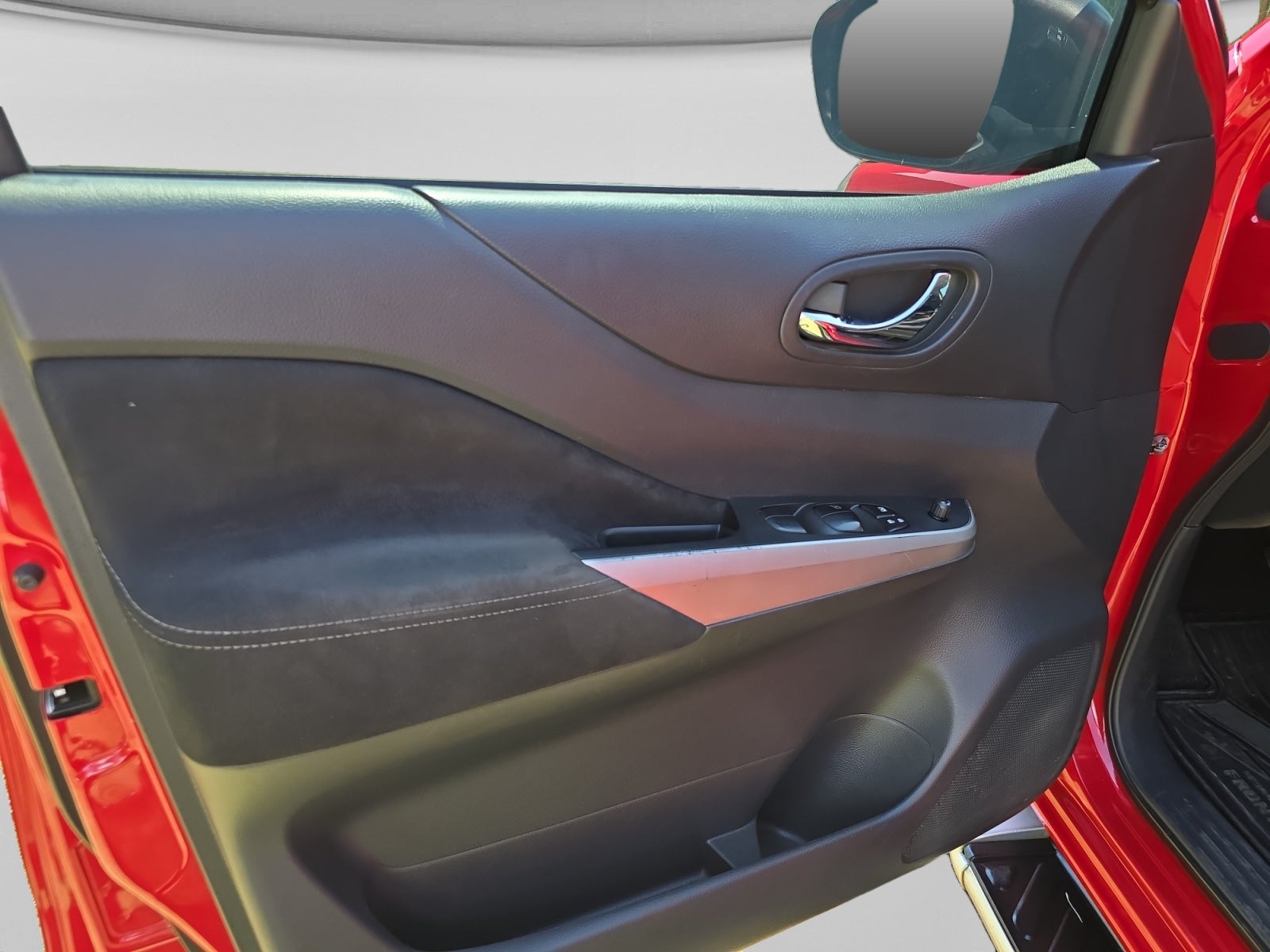 2020 Nissan FRONTIER NP300 FRONTIER LE