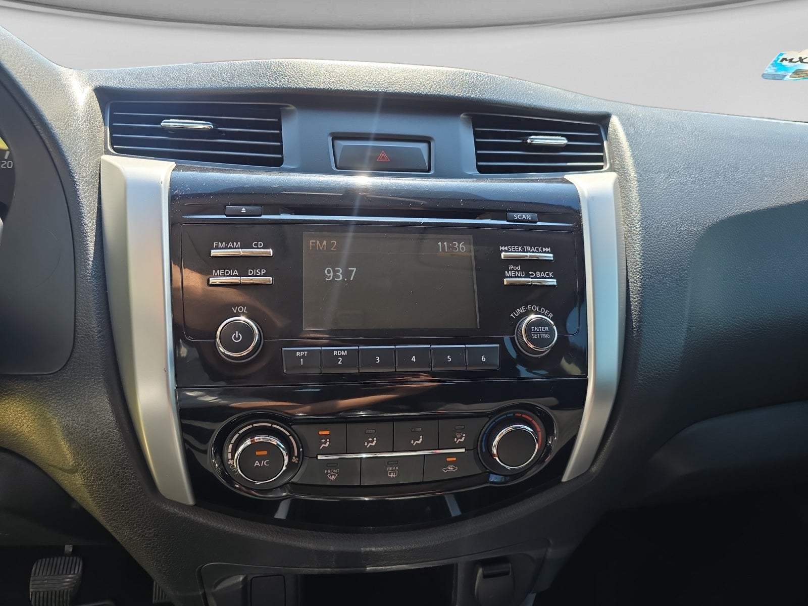 2020 Nissan FRONTIER NP300 FRONTIER LE
