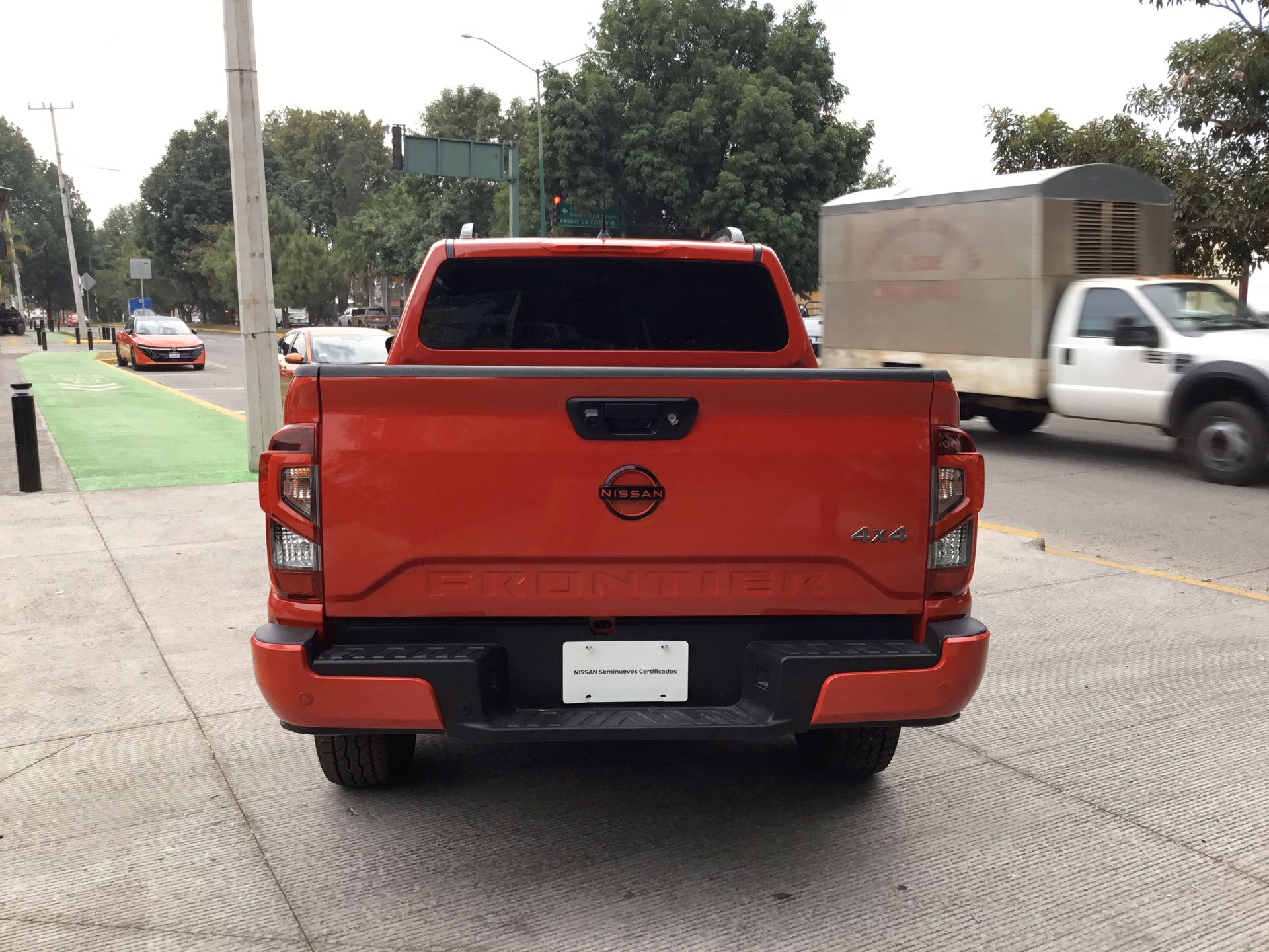 2025 Nissan FRONTIER PRO-4X 4X4 TA 25