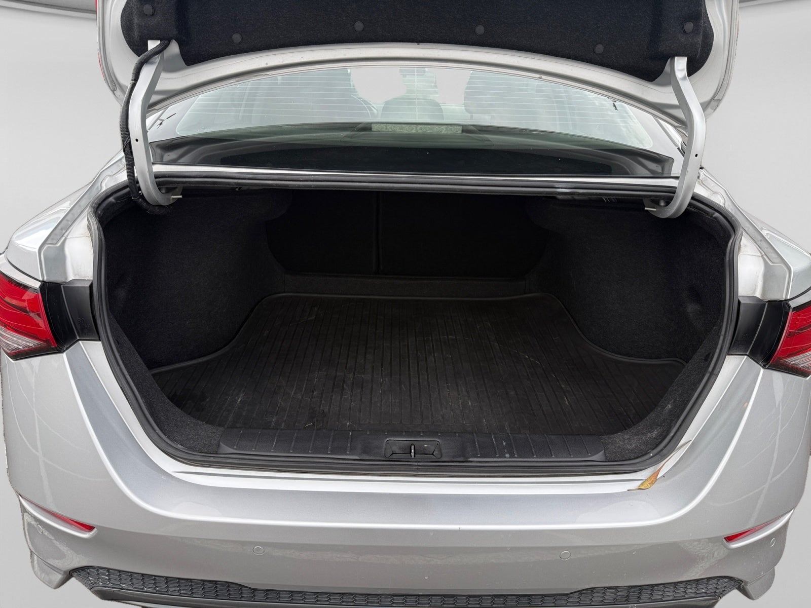 2023 Nissan SENTRA SR CVT 23
