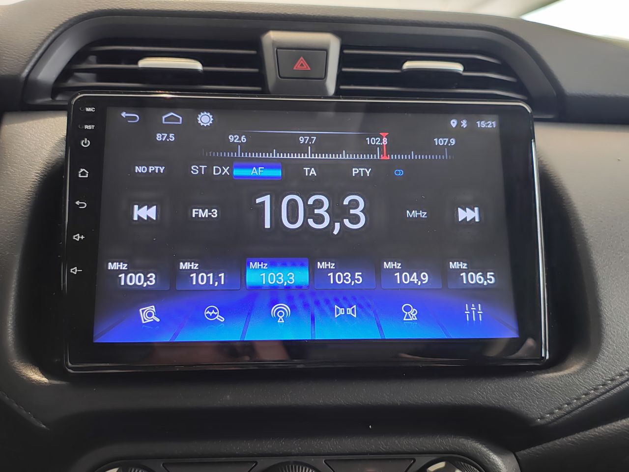 2020 Nissan VERSA SENSE MT