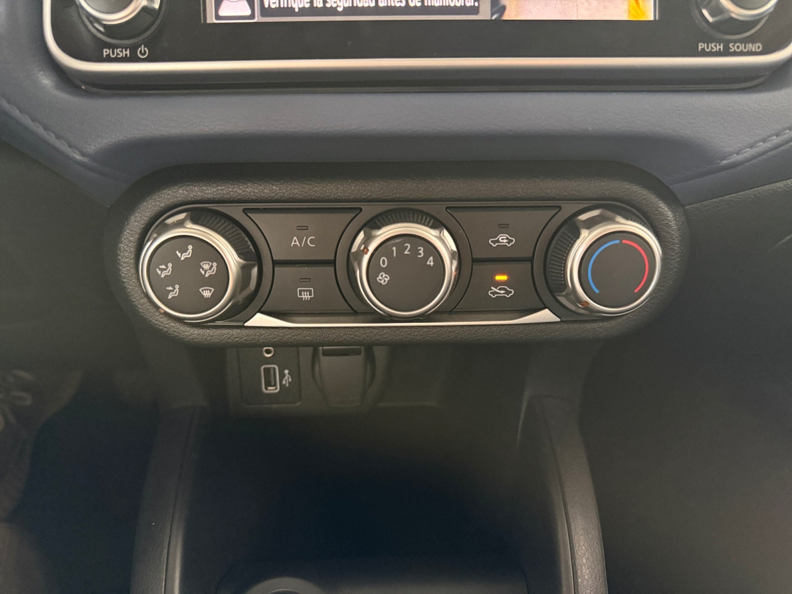2023 Nissan VERSA ADVANCE MT 23