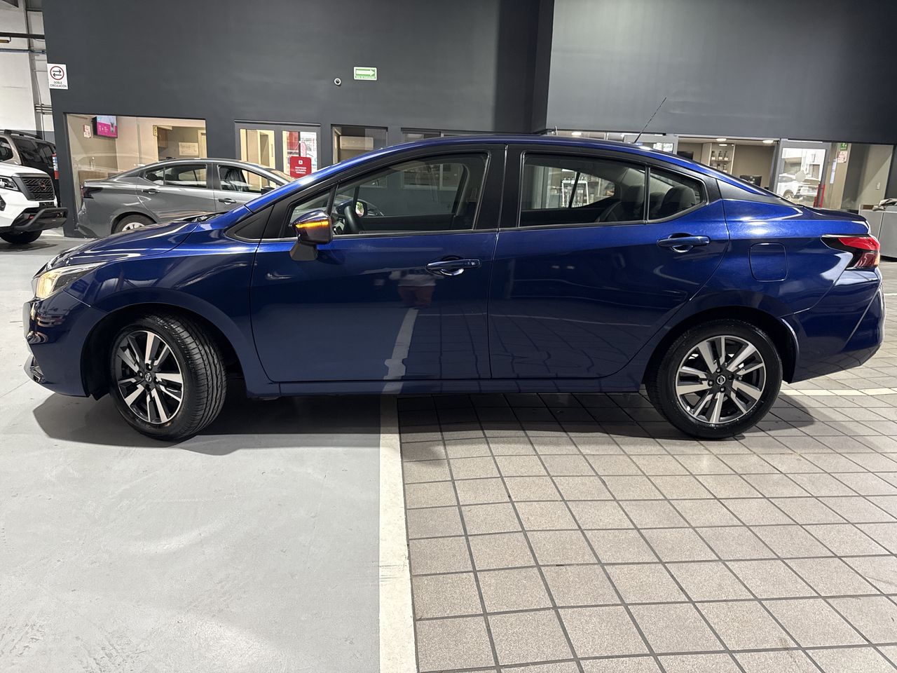 2021 Nissan VERSA ADVANCE CVT 21