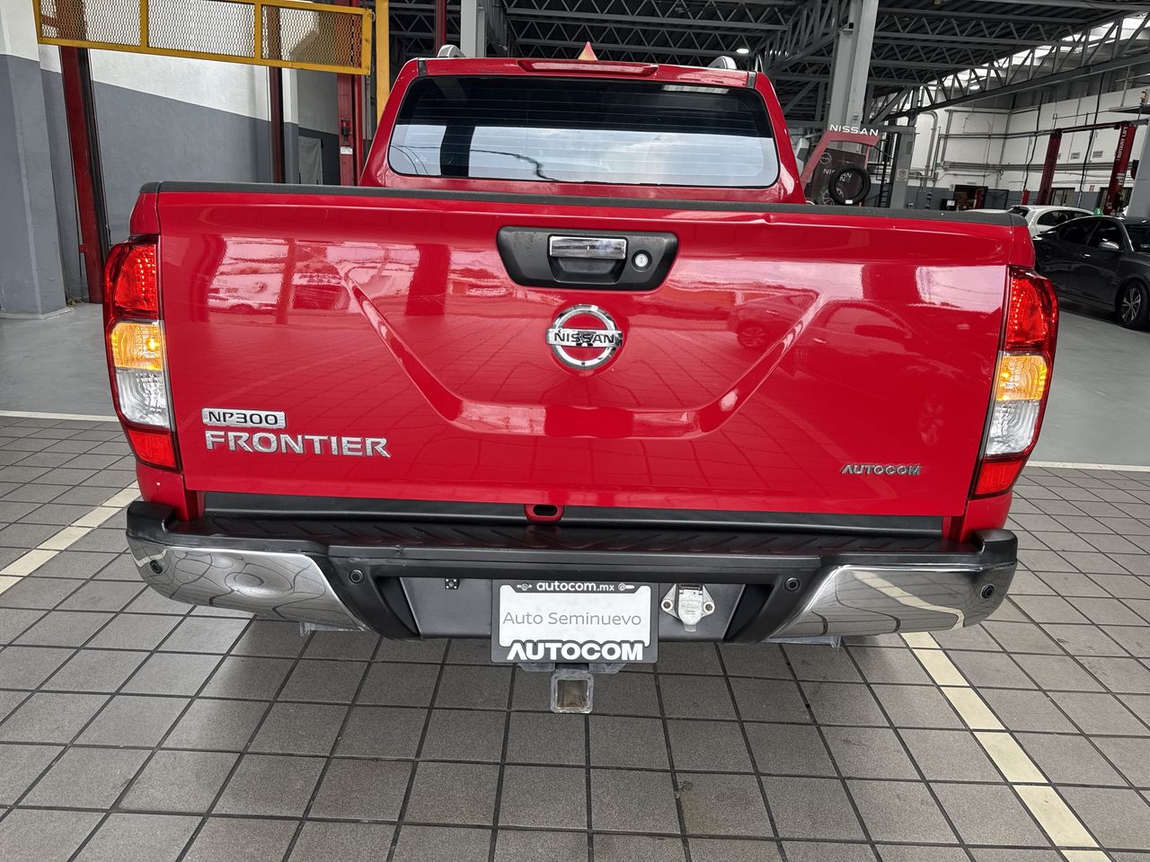 2018 Nissan FRONTIER LE TM AC