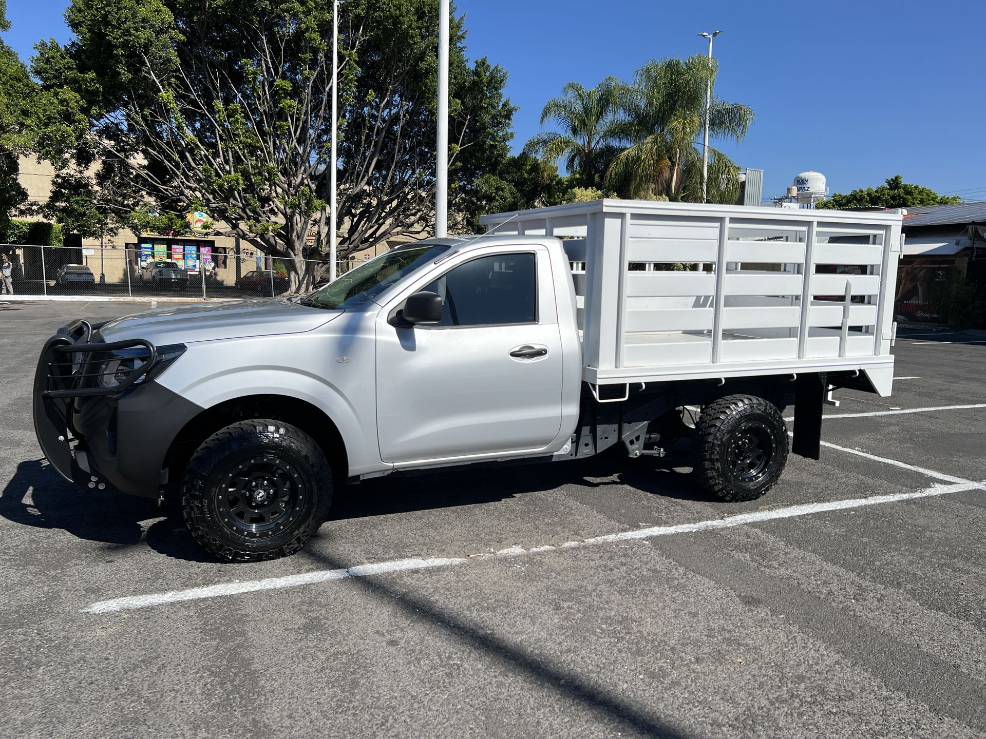 2023 Nissan FRONTIER CHASIS TM AC 23