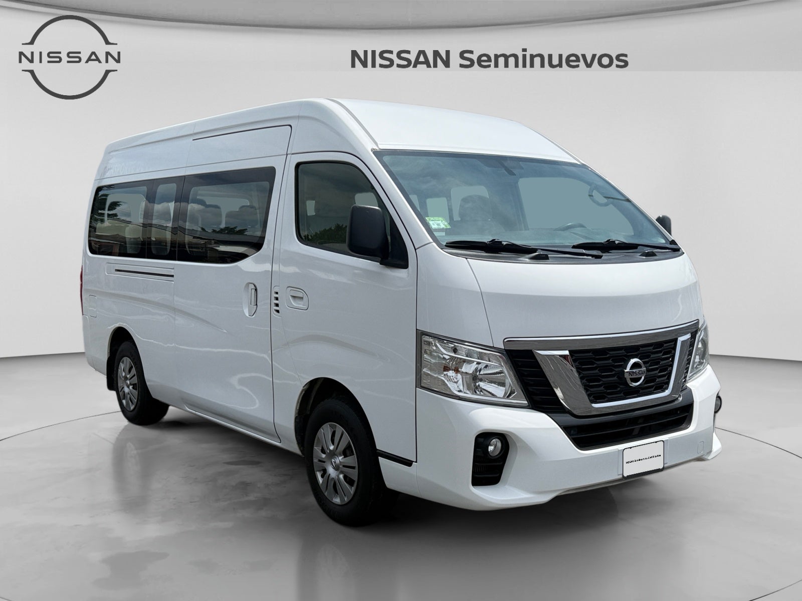 2019 Nissan URVAN 14 PASAJEROS AMPLIA AA 26