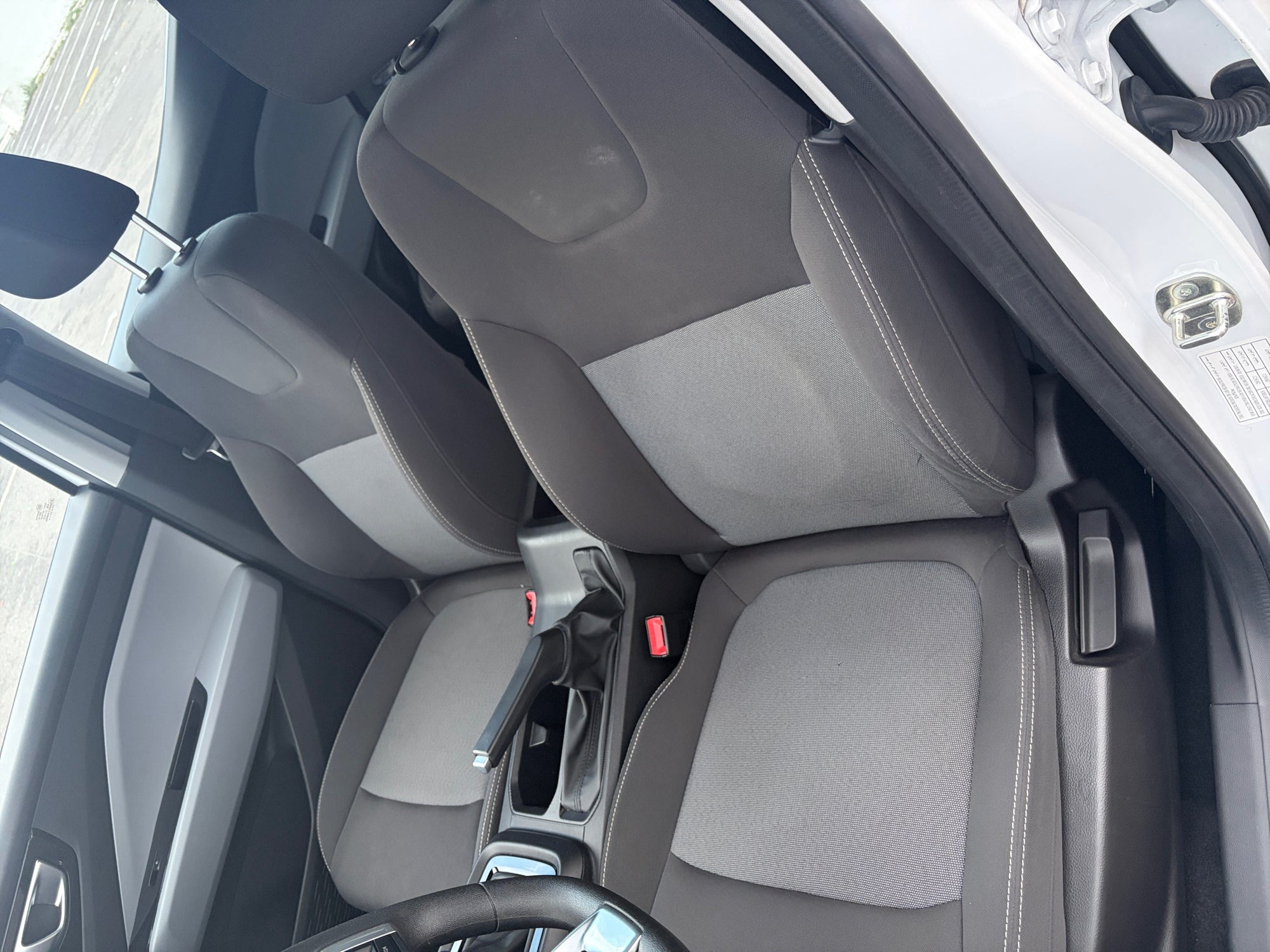2025 Chevrolet AVEO AVEO 5 PTAS PAQ. B LT HATCHBACK